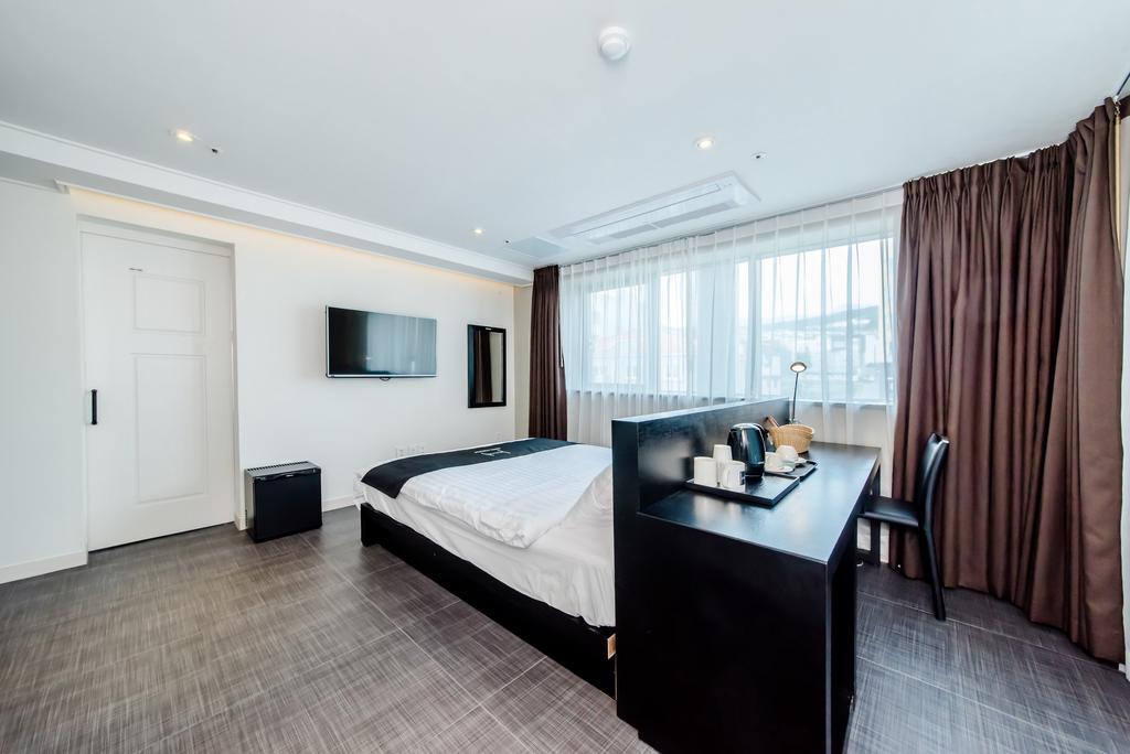Publico Hotel Seogwipo Eksteriør billede